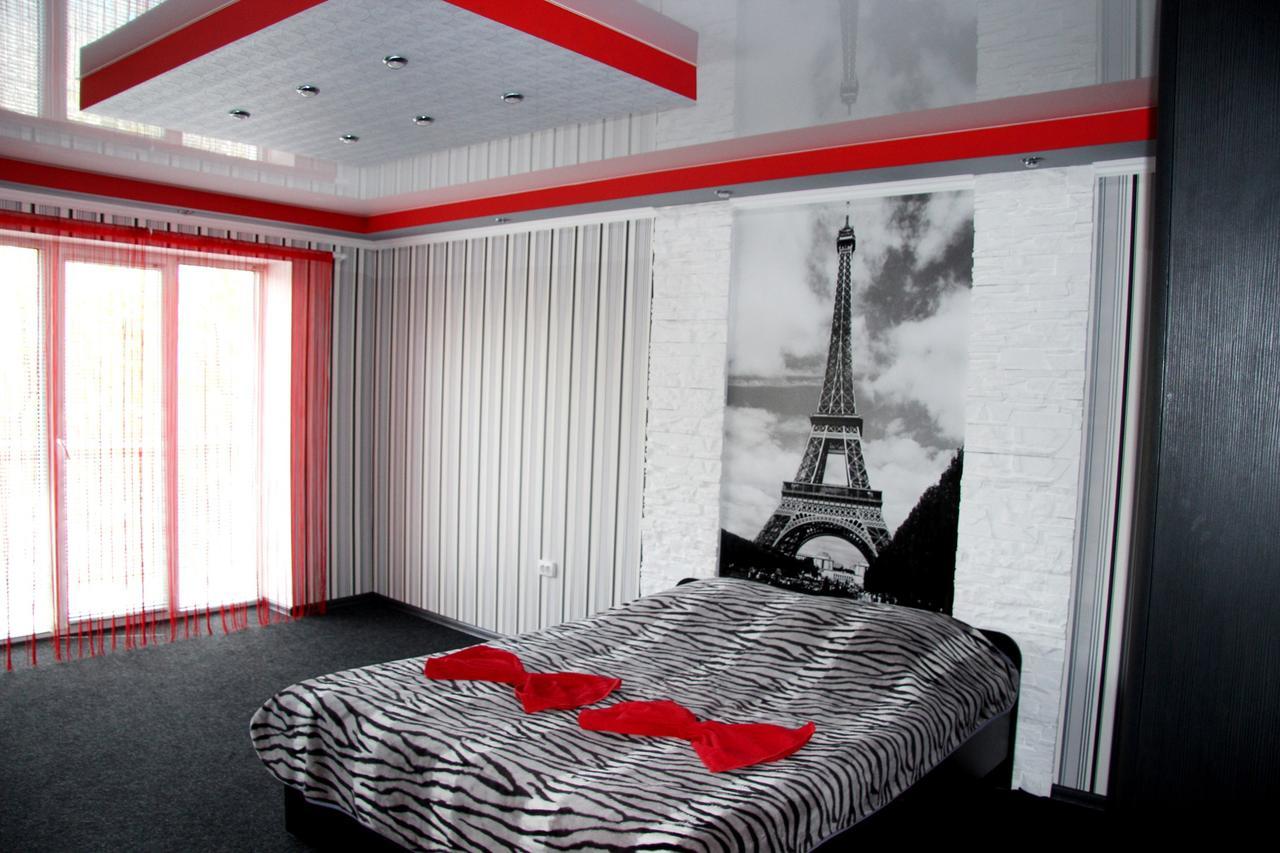 Apartment On Bohoiavlenskyi Avenue Николайев Екстериор снимка