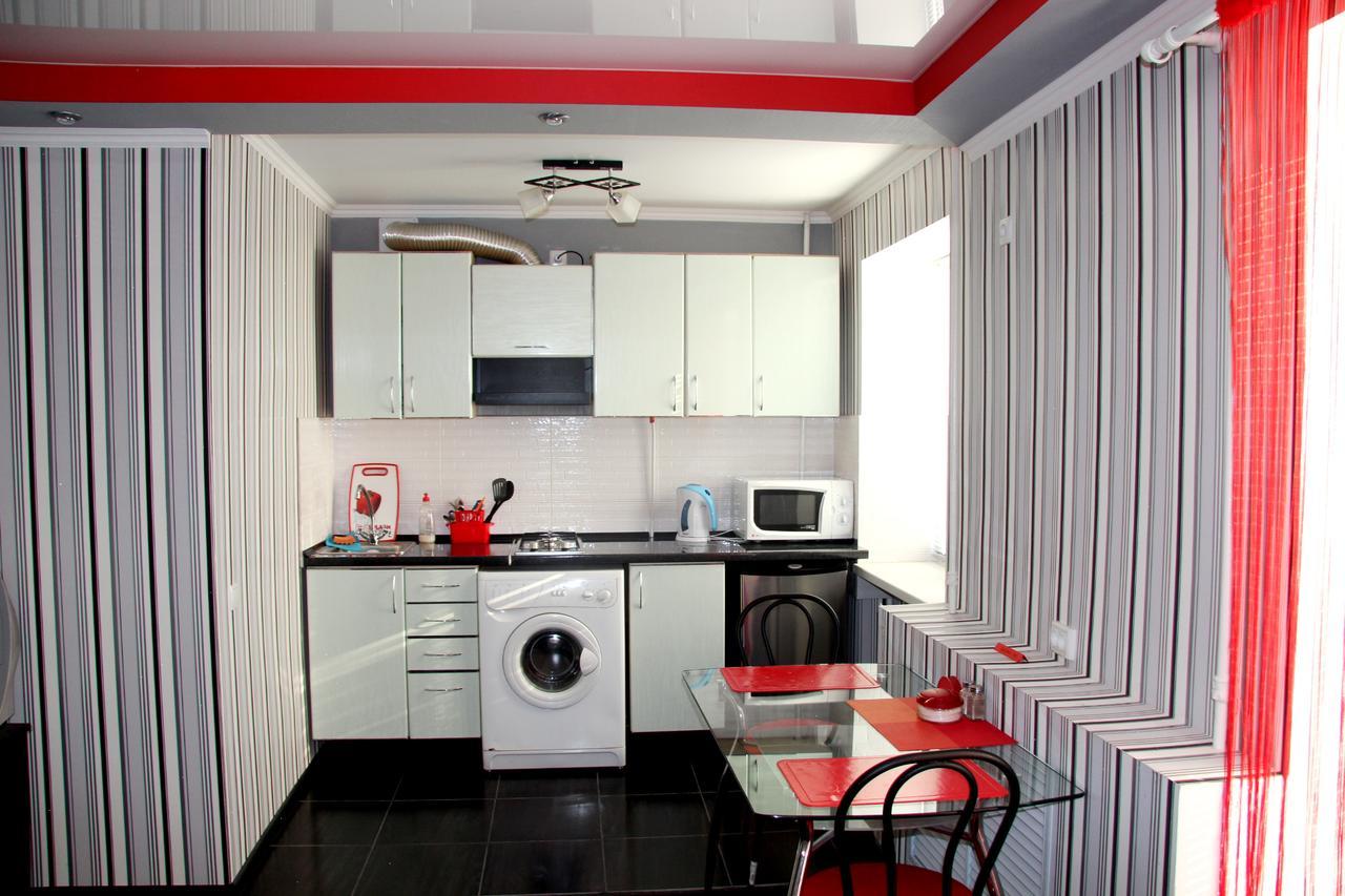 Apartment On Bohoiavlenskyi Avenue Николайев Екстериор снимка